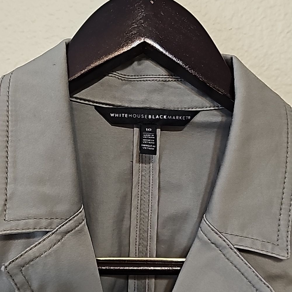 White House Black Market cropped military jacket. Waist length size 10 - Picture 2 of 8